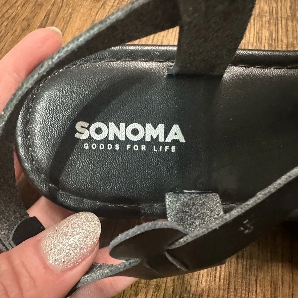 NWOT SONOMA‎ Strappy Sandals